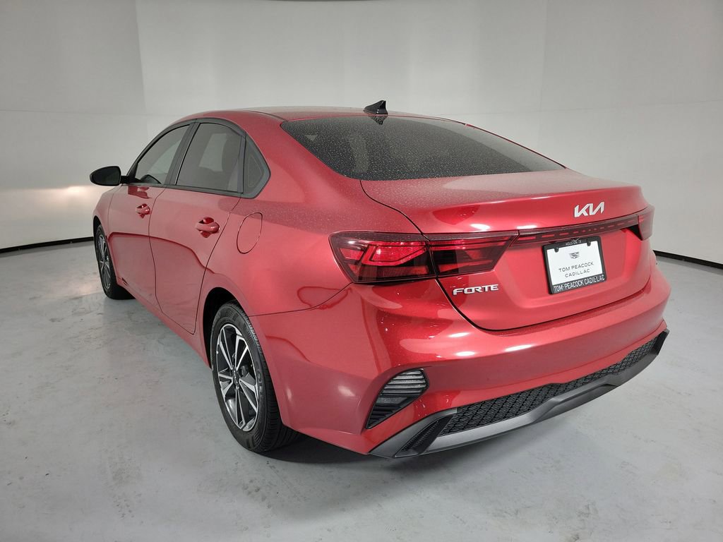Used 2024 Kia Forte LXS FWD image 3