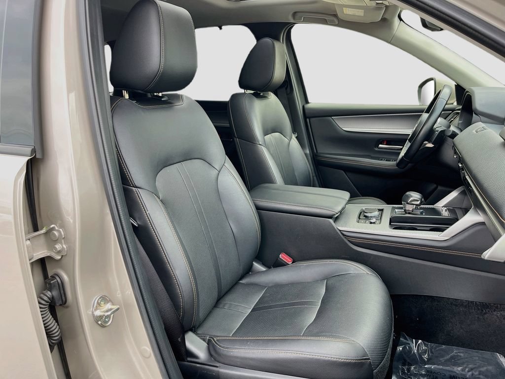Used 2024 MAZDA CX-90 3.3 Turbo w/ Preferred Package AWD/4WD image 33