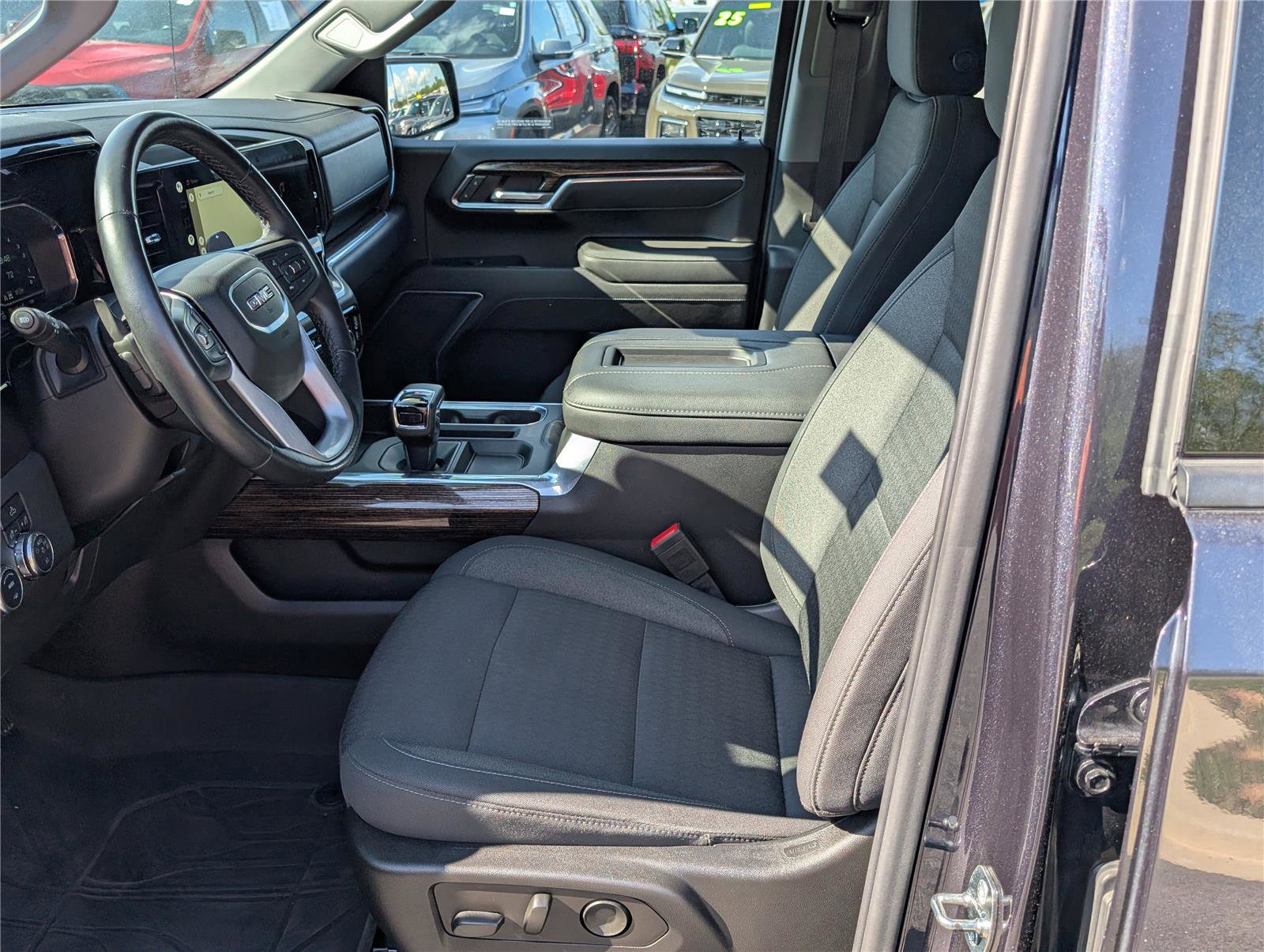 Used 2022 GMC Sierra 1500 Elevation image 15