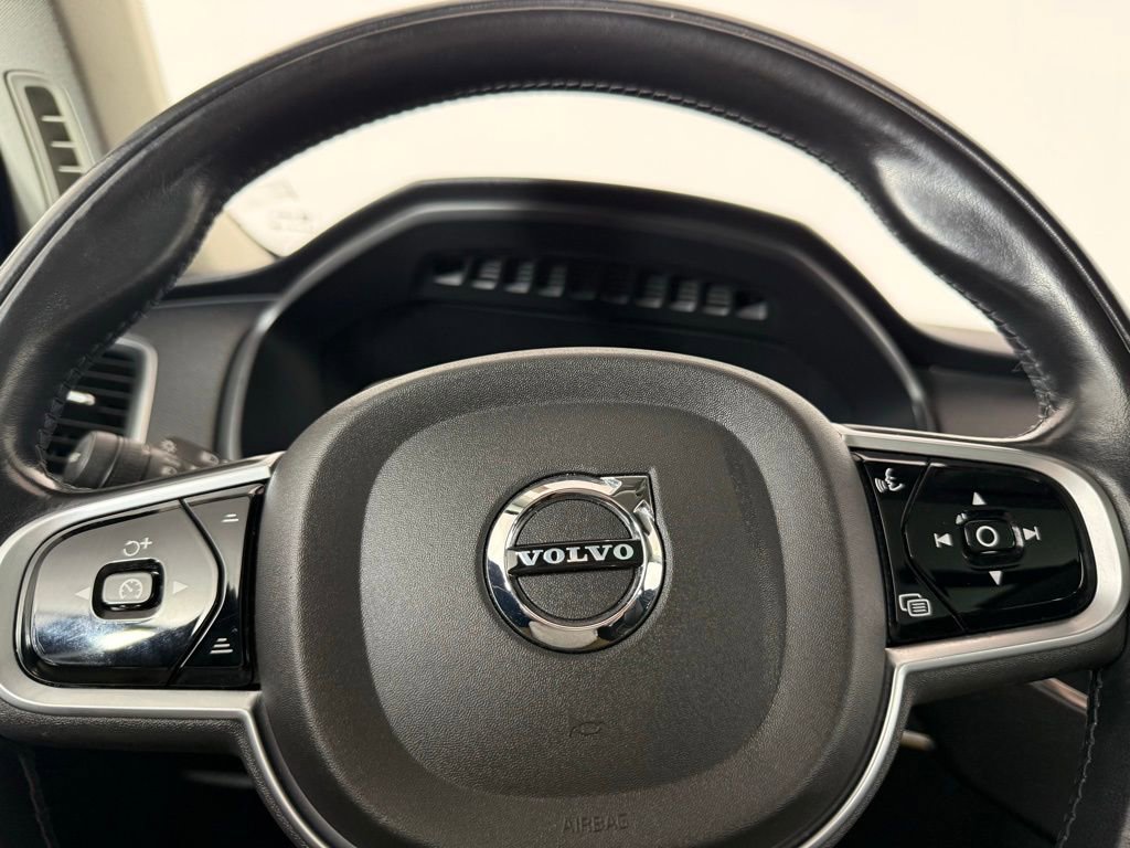 Used 2020 Volvo XC90 T5 Momentum image 23