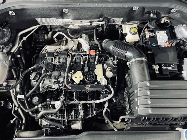 Used 2024 Volkswagen Atlas Cross Sport SE image 7