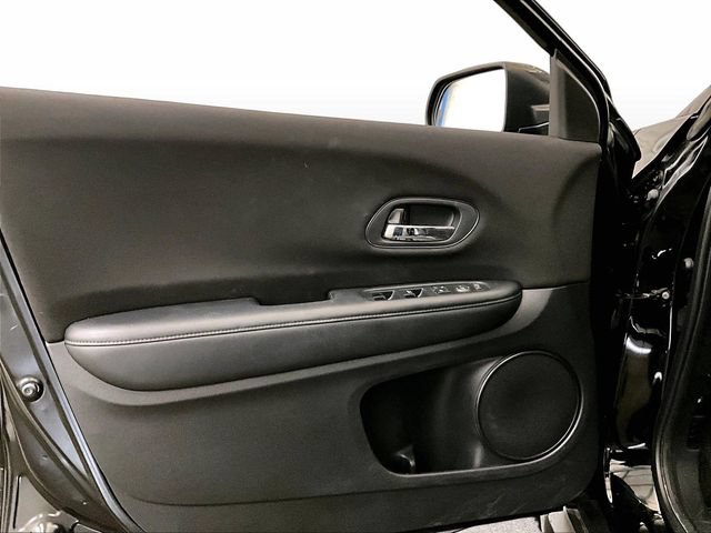 Used 2018 Honda HR-V LX image 23