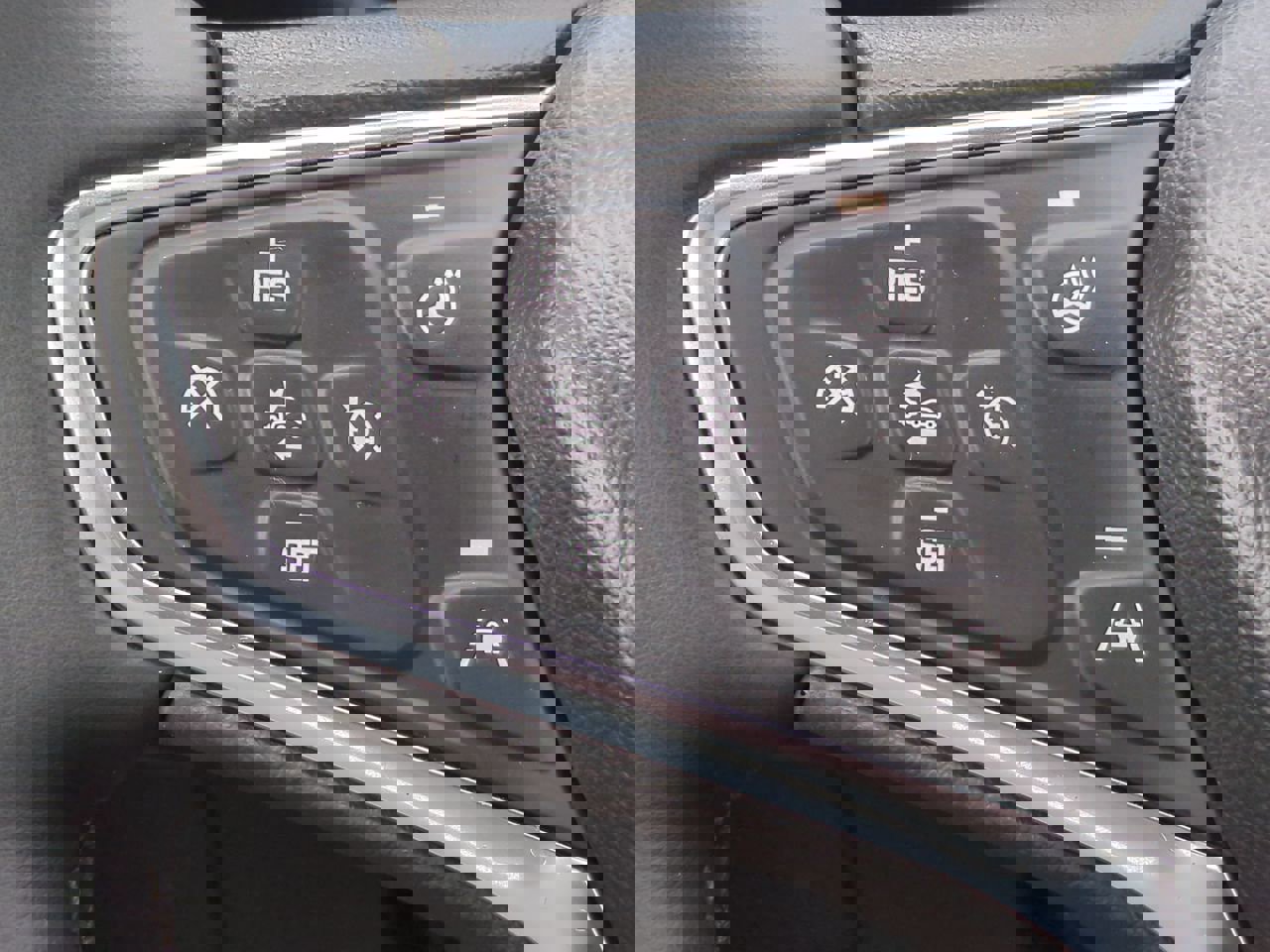 Used 2024 Chevrolet Malibu LT image 24