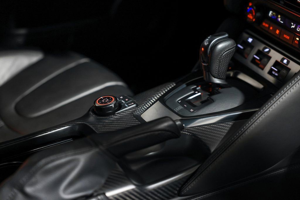 Used 2021 Nissan GT-R Premium image 24