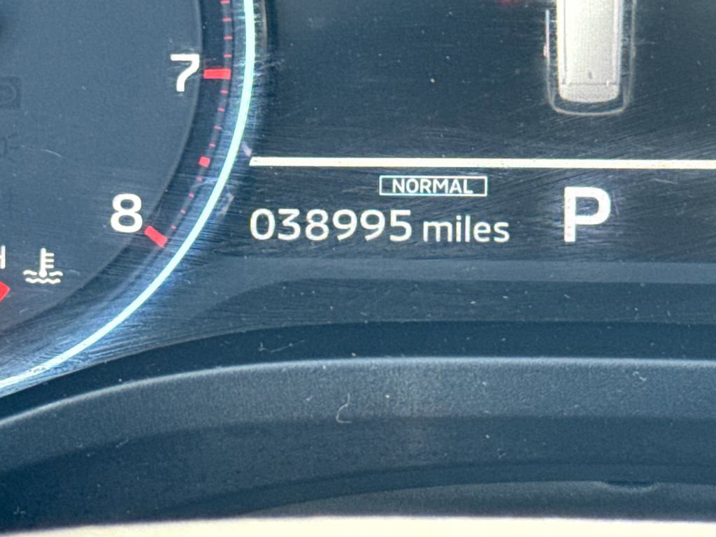 Used 2024 Mitsubishi Outlander SE image 29