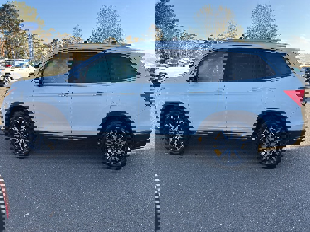 Used 2020 Honda Pilot Touring image 10