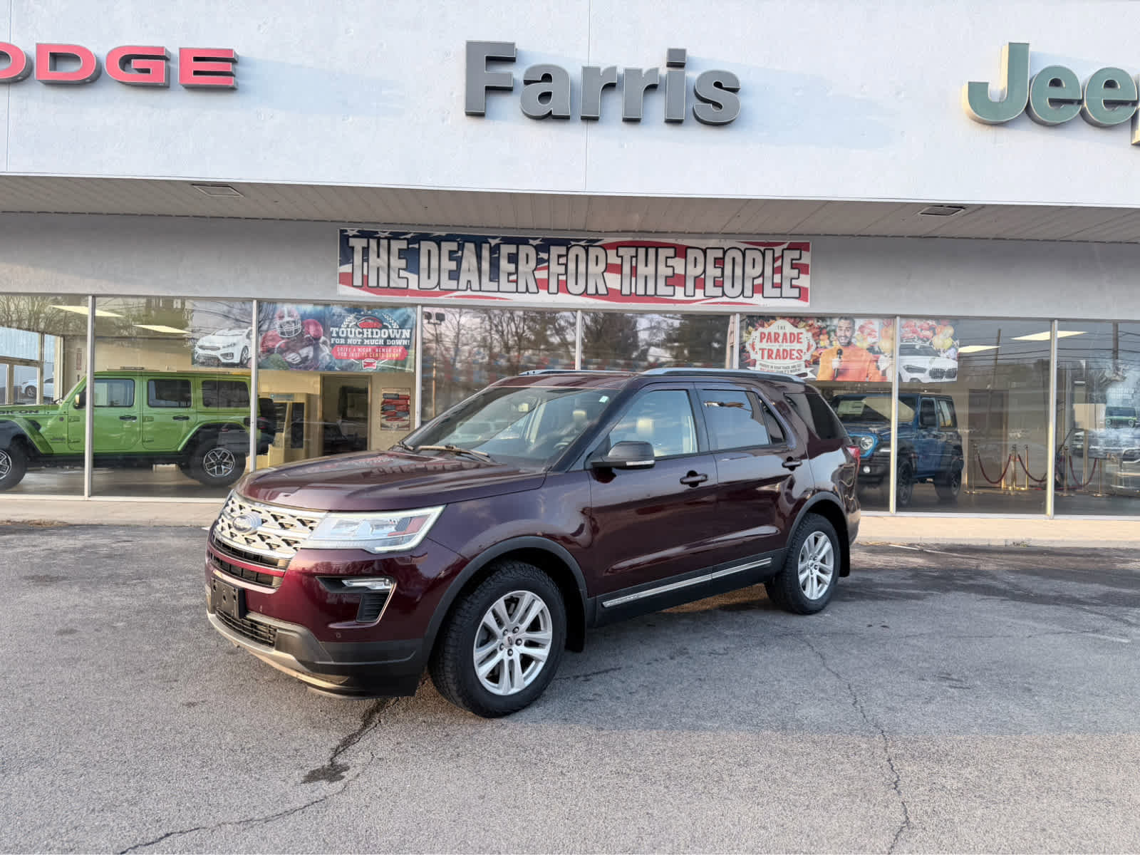 Used 2018 Ford Explorer XLT w/ Equipment Group 202A image 1