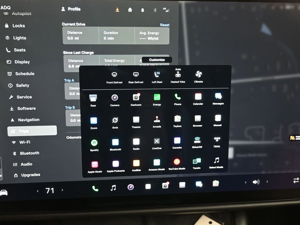 Used 2023 Tesla Model X image 31