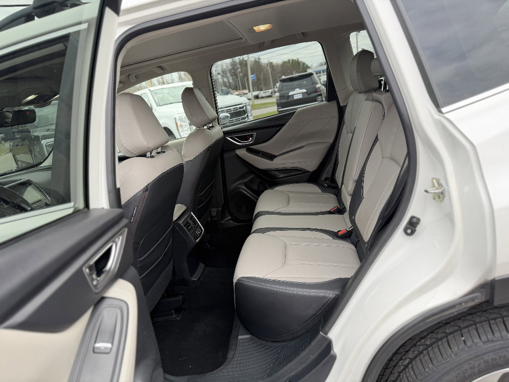 Used 2019 Subaru Forester Limited image 11