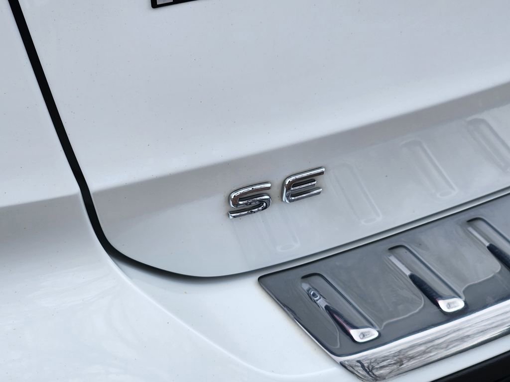 Used 2022 Volkswagen Taos SE image 30