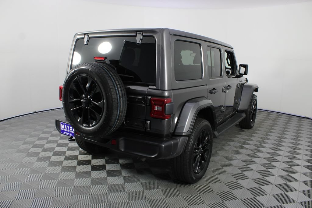 Used 2025 Jeep Wrangler Unlimited Sahara AWD/4WD image 23
