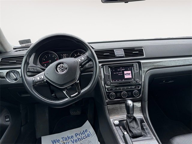 Used 2018 Volkswagen Passat 2.0T SE image 12