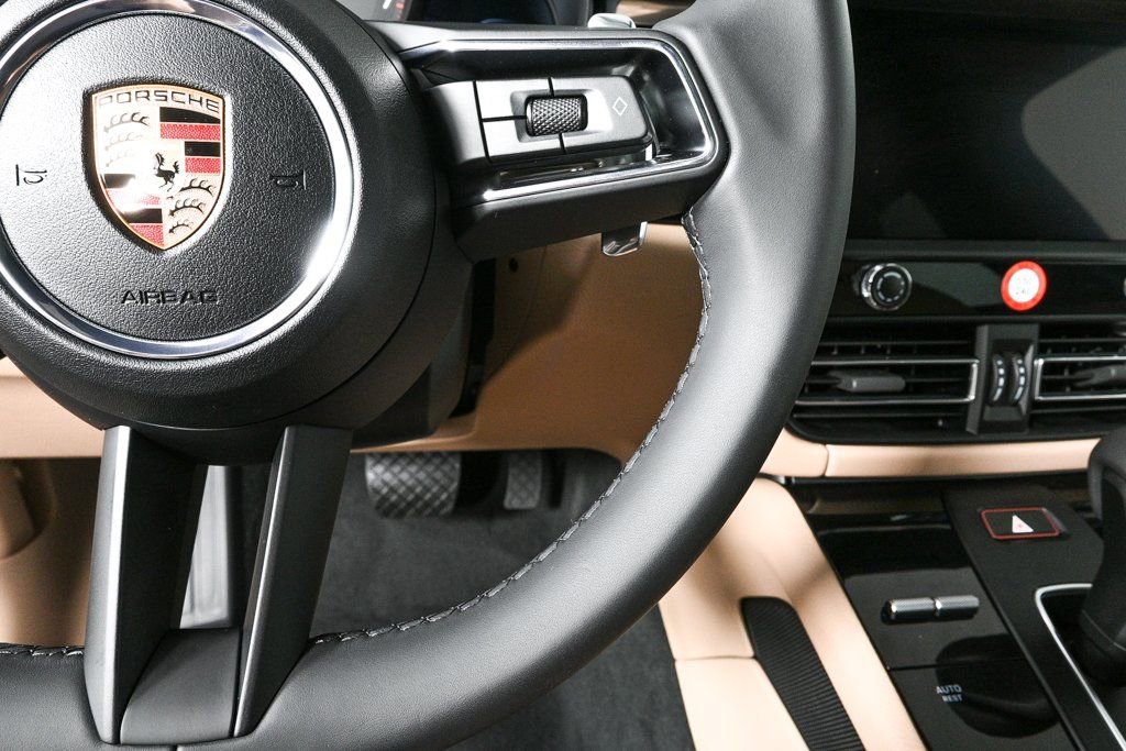 Certified 2026 Porsche Macan image 11