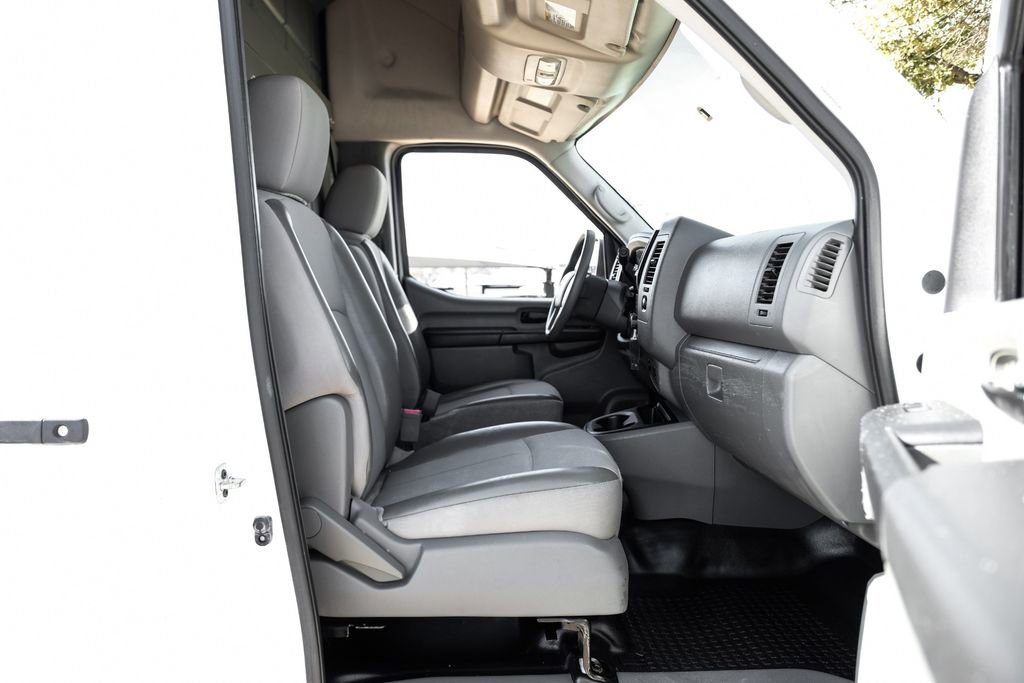 Used 2019 Nissan NV 2500 S image 28