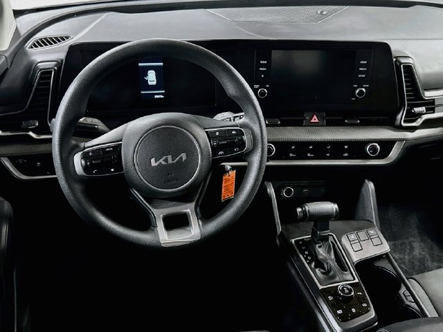 Certified 2024 Kia Sportage LX AWD/4WD image 19