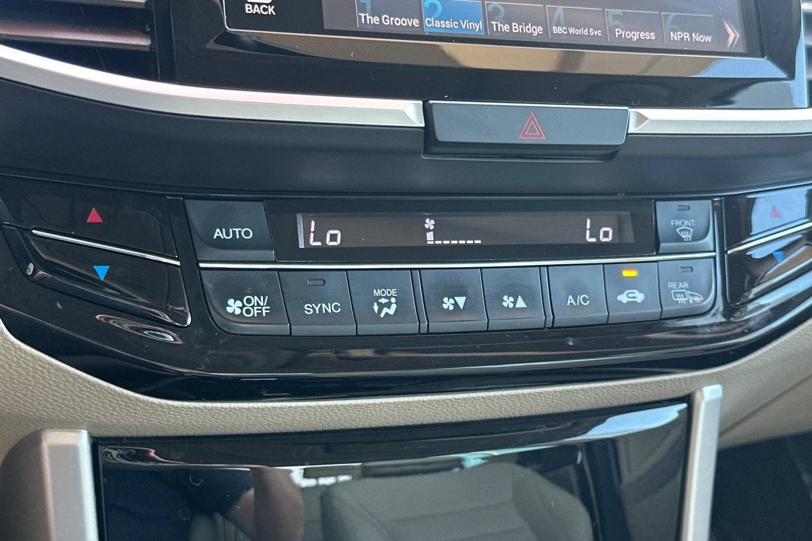 Used 2016 Honda Accord EX-L image 22