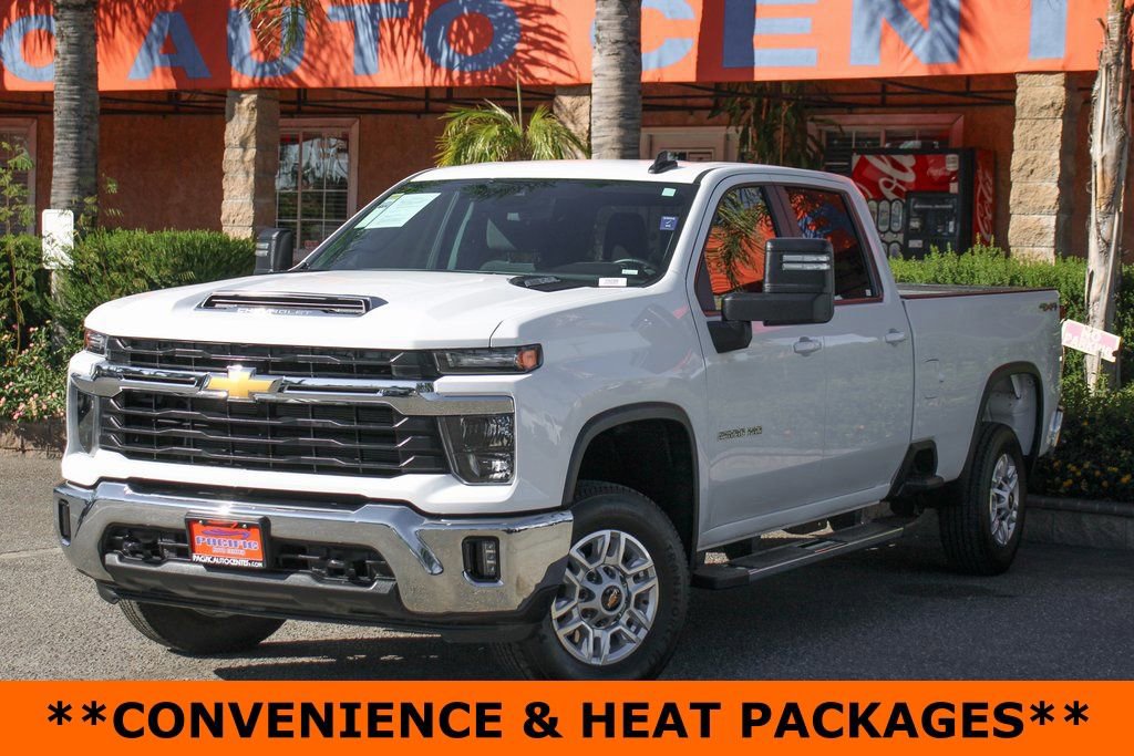 Used 2025 Chevrolet Silverado 2500 LT w/ Convenience Package image 4