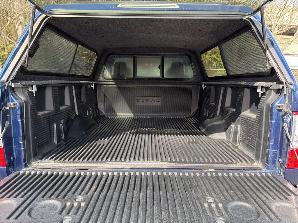 Used 2019 Nissan Titan SV image 33