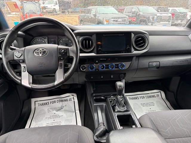 Used 2018 Toyota Tacoma TRD Off-Road AWD/4WD image 14