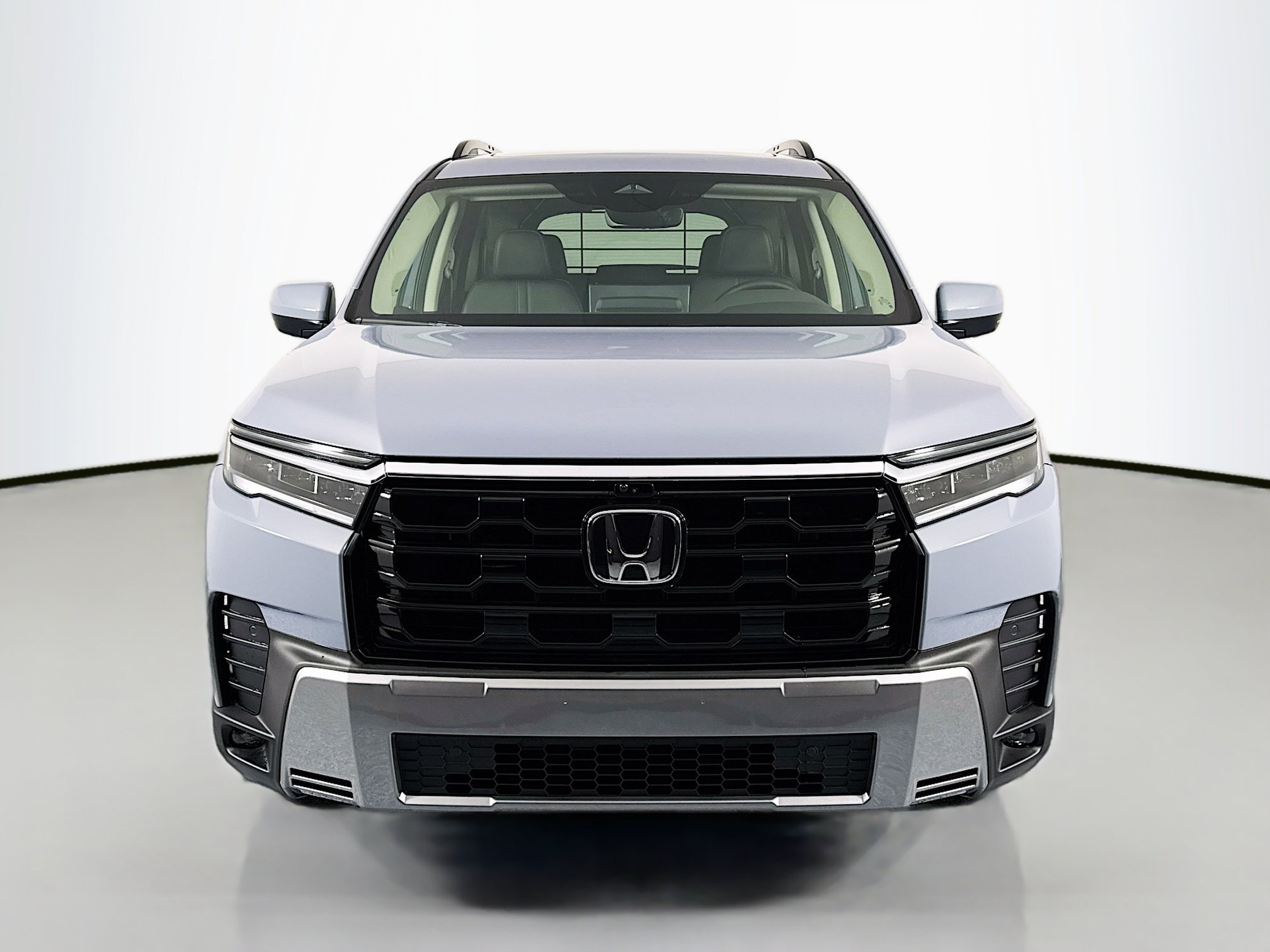 New 2026 Honda Pilot Touring image 2