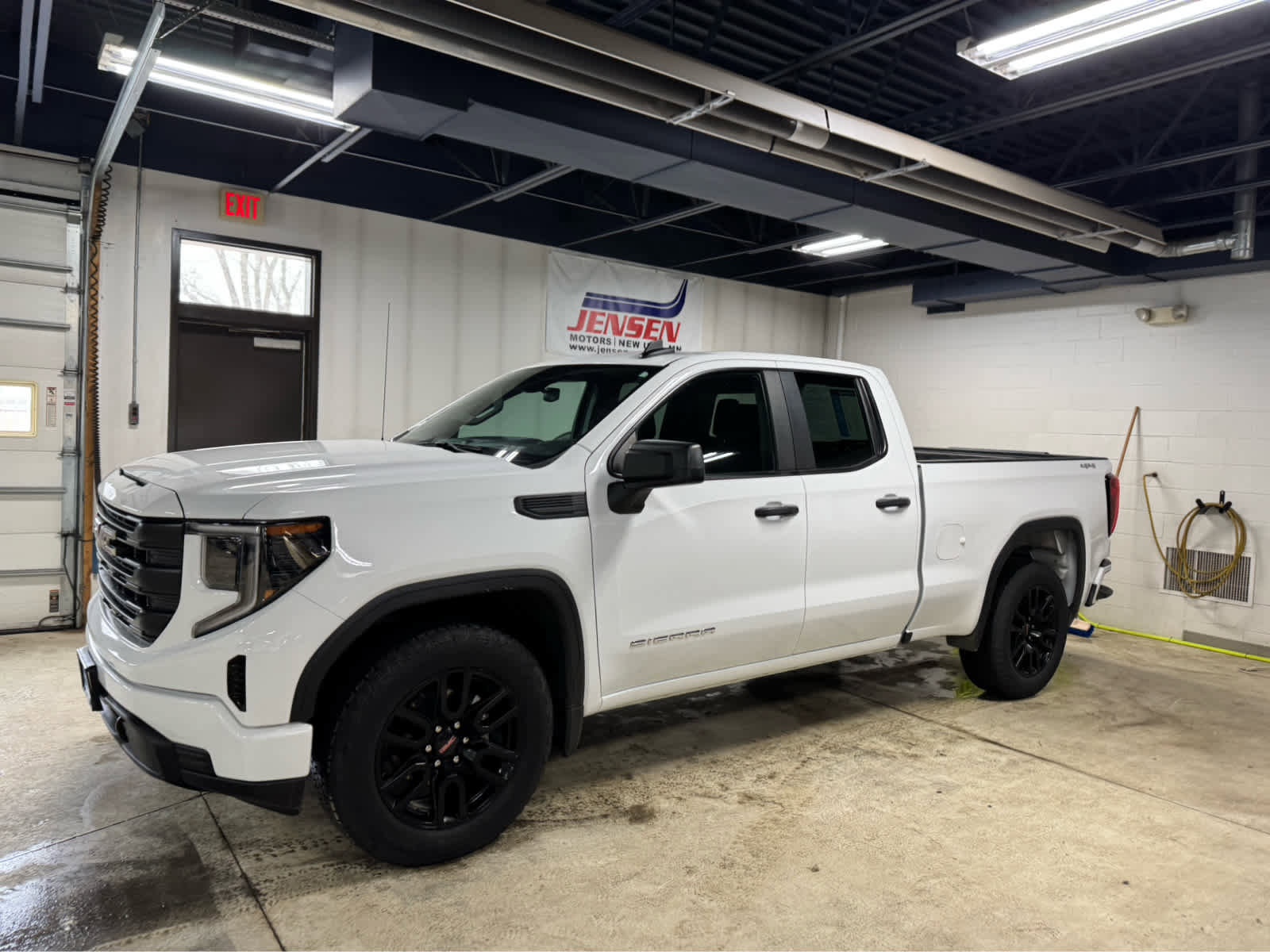 Certified 2023 GMC Sierra 1500 Pro w/ Graphite Edition