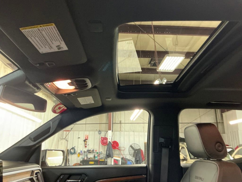 Certified 2025 GMC Canyon Denali AWD/4WD image 13