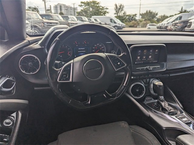 Used 2020 Chevrolet Camaro LT image 8