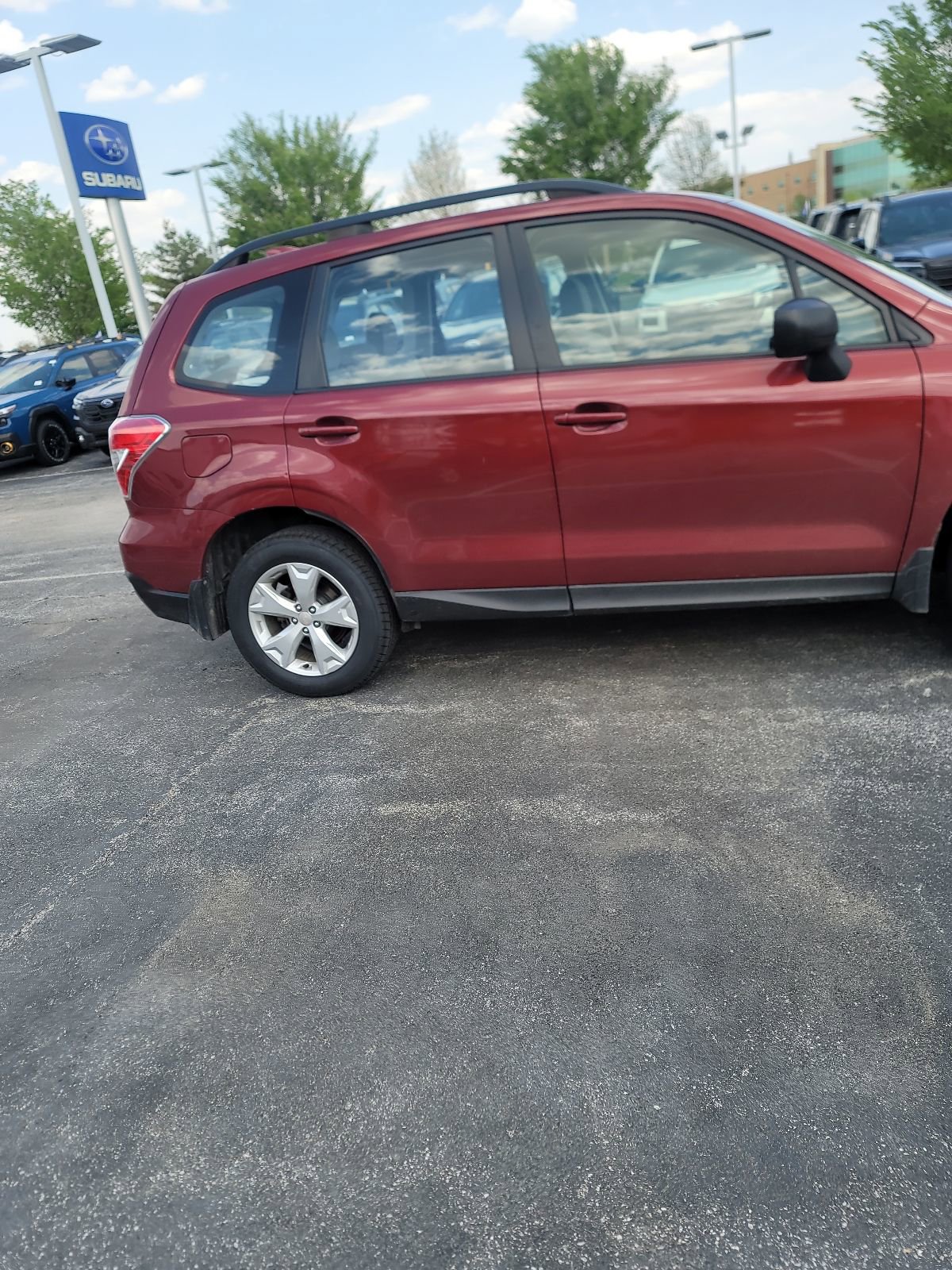 Used 2016 Subaru Forester 2.5i w/ Alloy Wheel Package AWD/4WD image 12