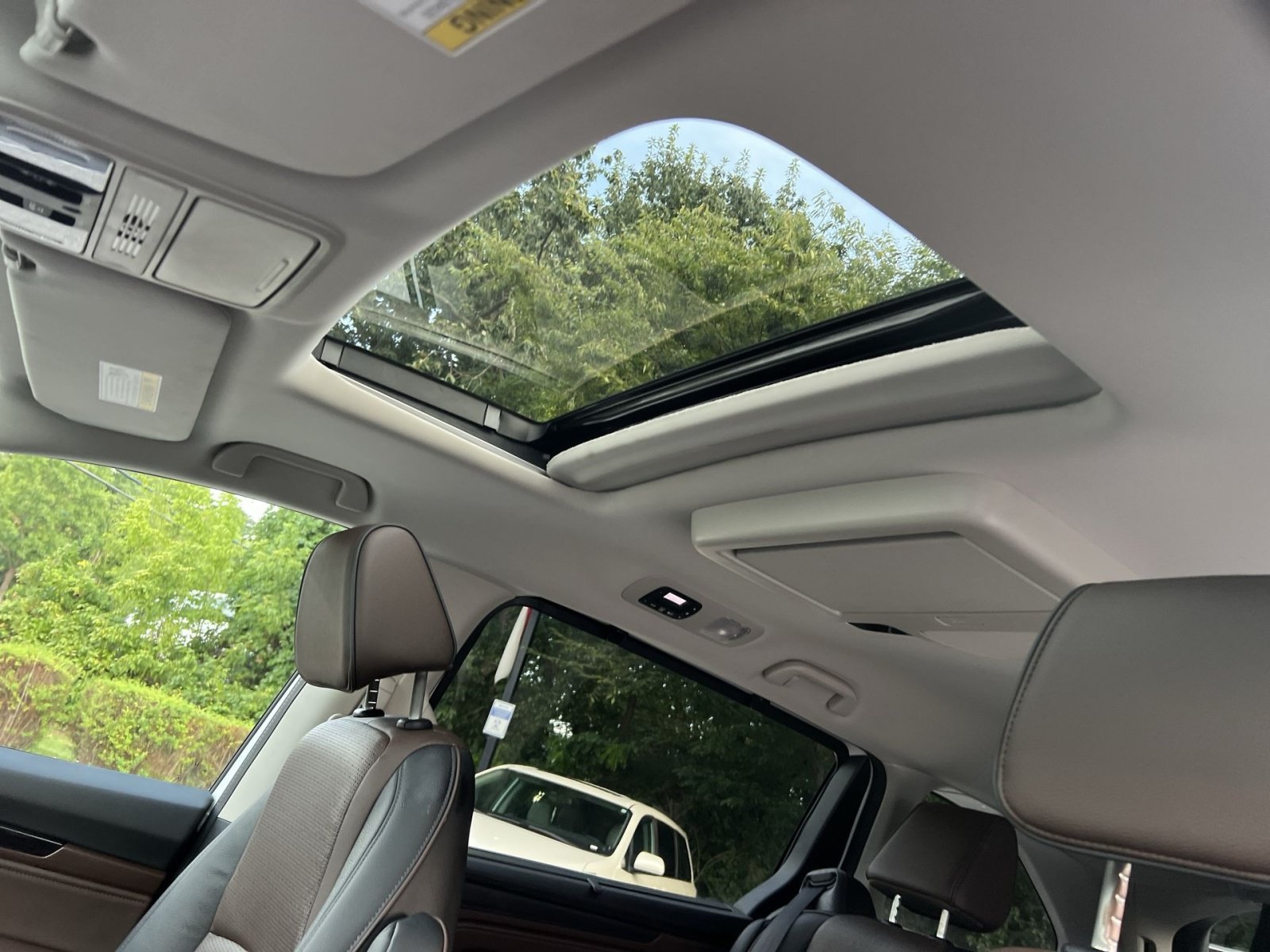 Used 2025 Honda Odyssey Elite image 24