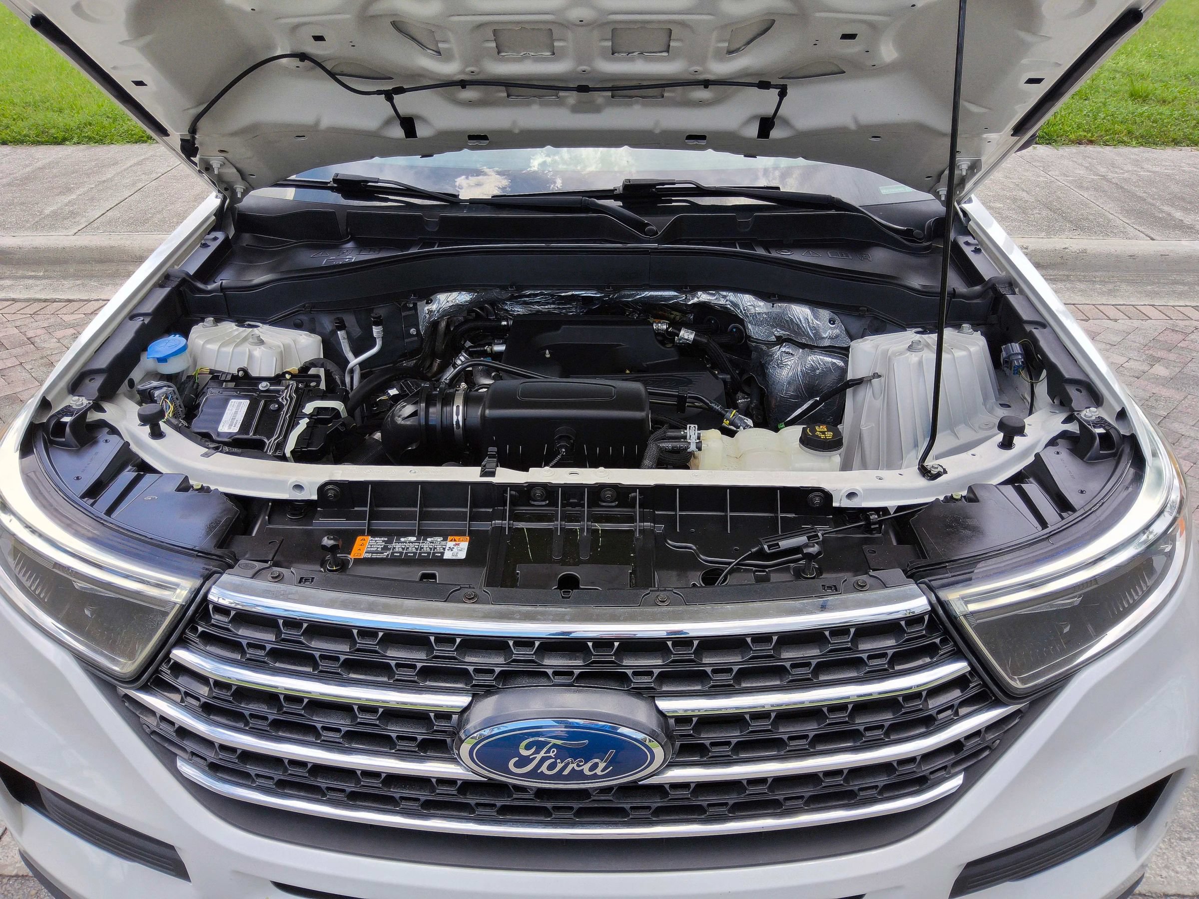 Used 2020 Ford Explorer XLT RWD image 45