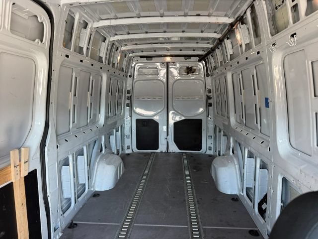 Used 2023 Mercedes-Benz Sprinter 2500 image 19