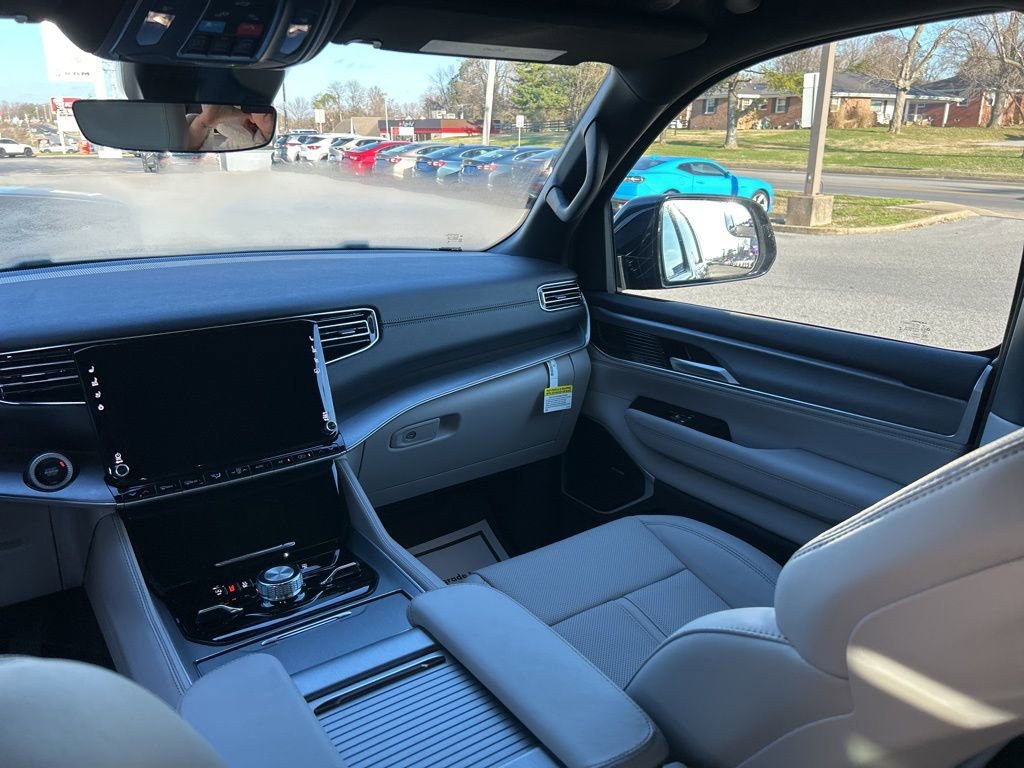 New 2025 Jeep Wagoneer Series II w/ Convenience Group I image 19