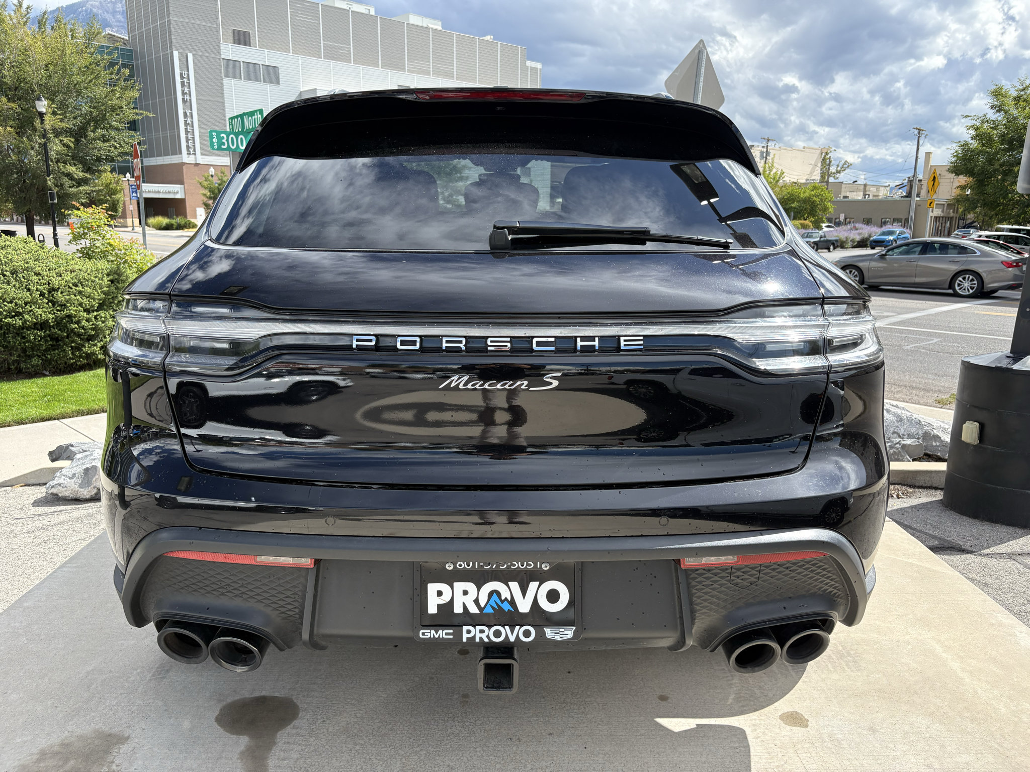 Used 2024 Porsche Macan S AWD/4WD image 5