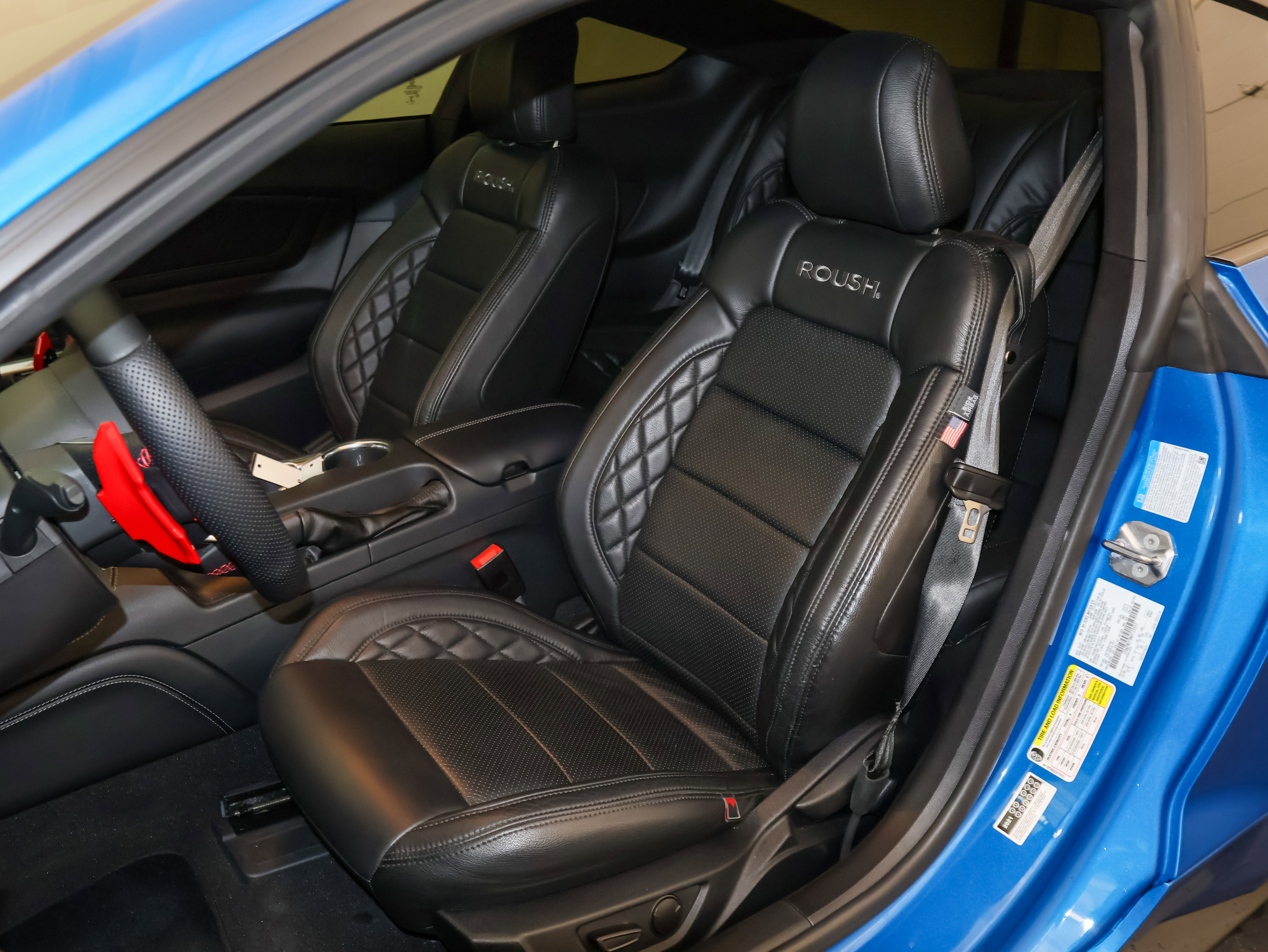 Used 2021 Ford Mustang GT Premium w/ GT Performance Package RWD image 17