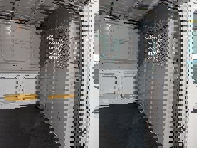 Used 2021 Nissan NV 2500 S image 22