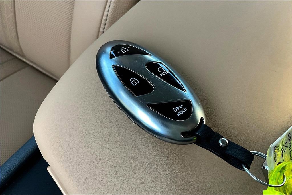 New 2025 Hyundai Sonata Limited image 30