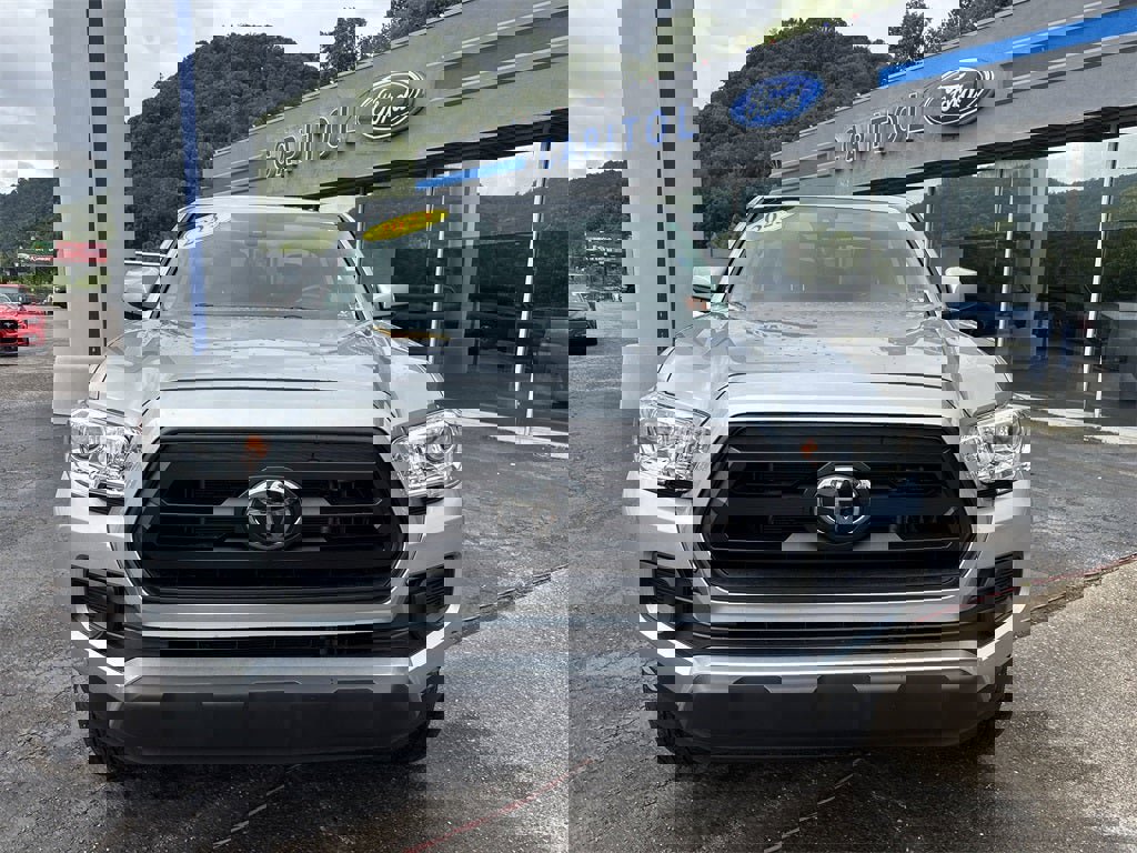 Used 2023 Toyota Tacoma SR w/ SR Convenience Package image 13