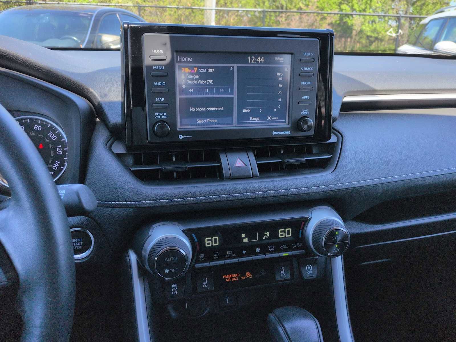 Used 2020 Toyota RAV4 XLE w/ Convenience Package image 30