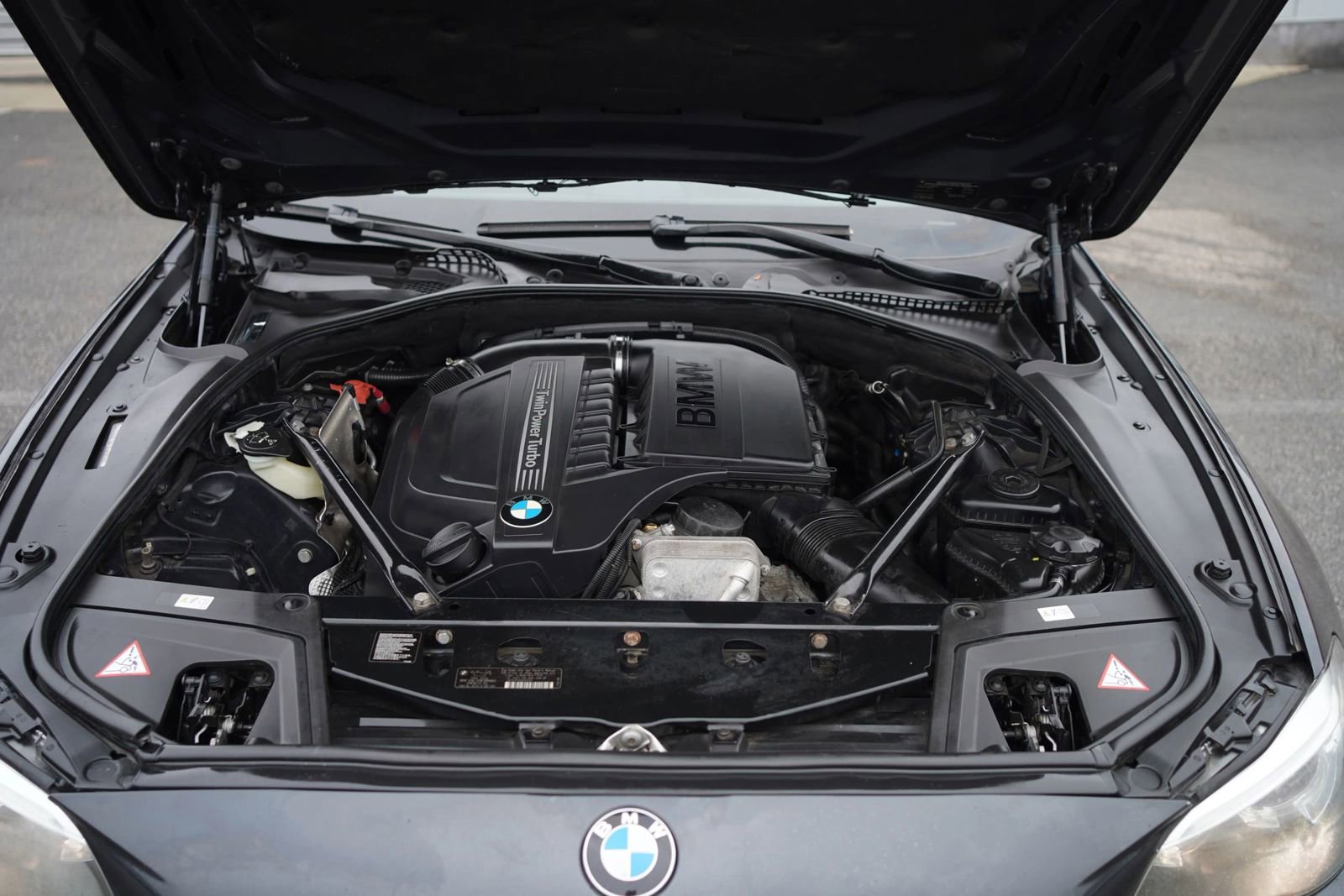 Used 2014 BMW 535i xDrive Sedan AWD/4WD image 25