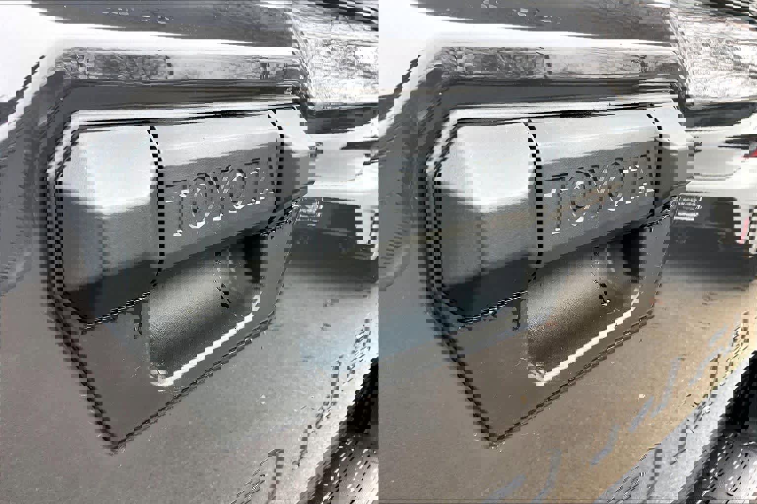 Certified 2025 Toyota Tacoma SR5 image 29