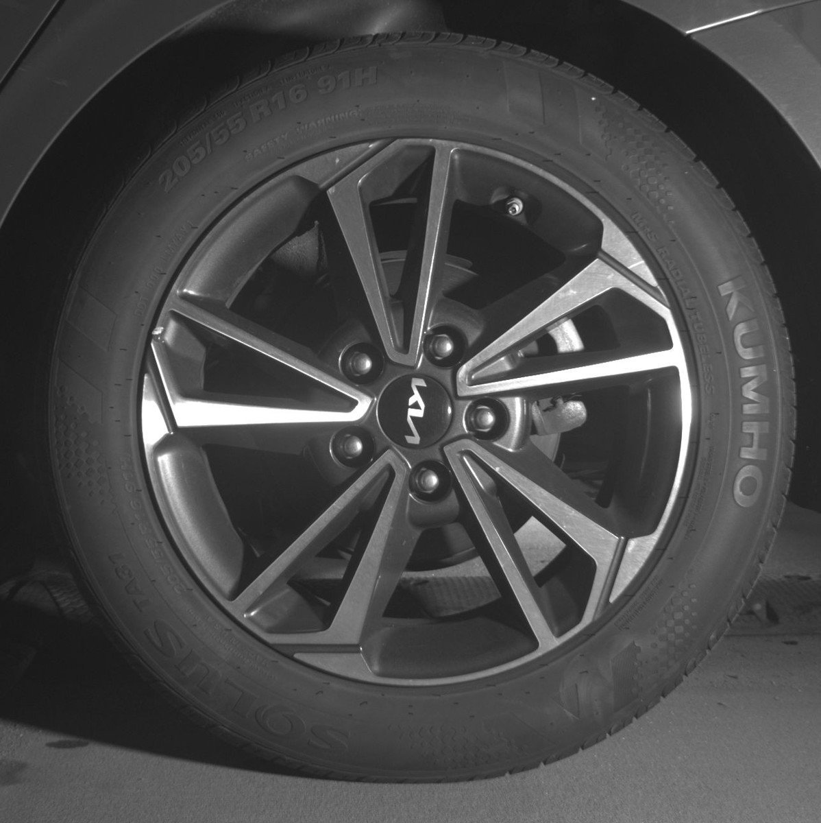 Used 2024 Kia Forte LXS FWD image 14