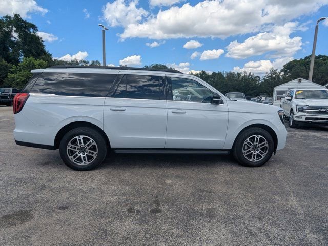Used 2025 Ford Expedition Max Active AWD/4WD image 4