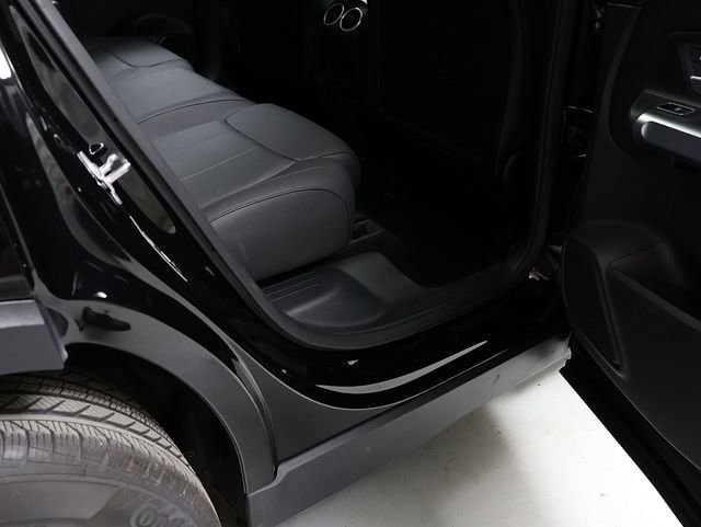 Certified 2023 Mercedes-Benz GLB 250 4MATIC image 31