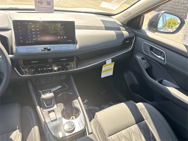 New 2026 Nissan Rogue Platinum w/ Platinum Premium Package image 18