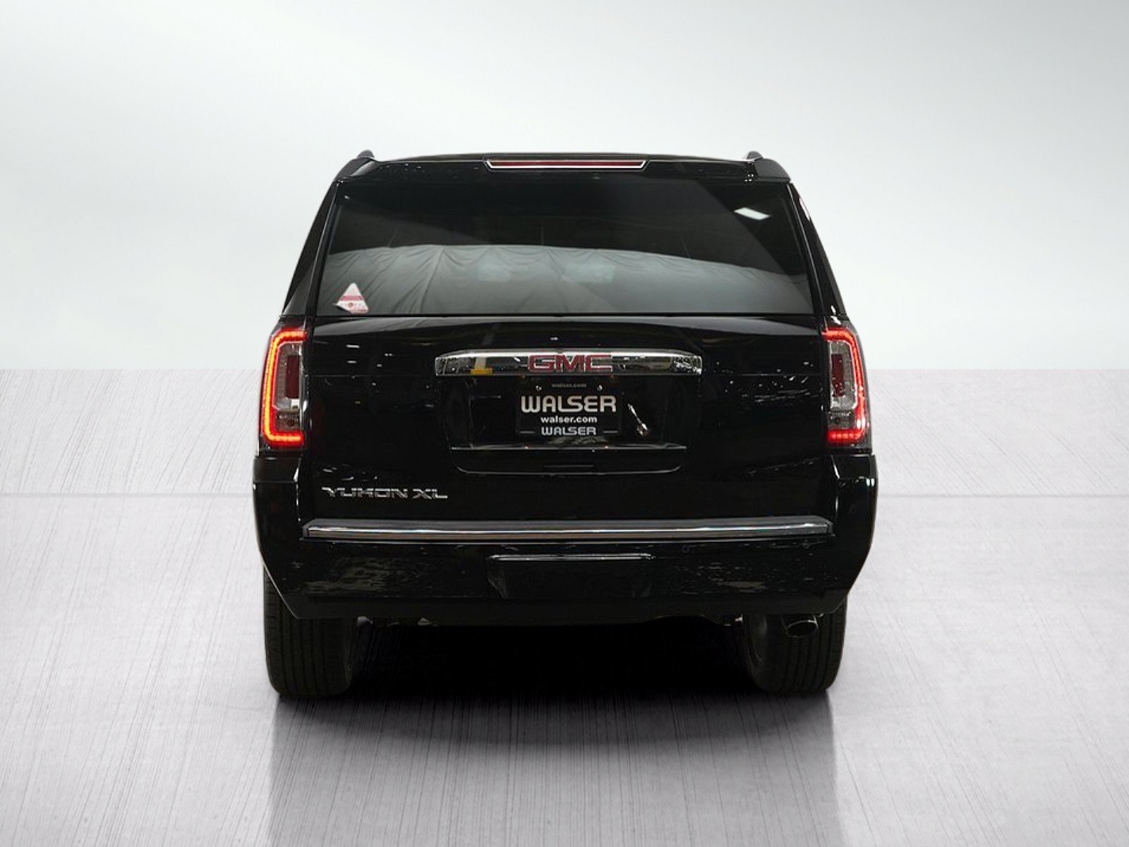Used 2019 GMC Yukon XL Denali w/ Denali Ultimate Package AWD/4WD image 5