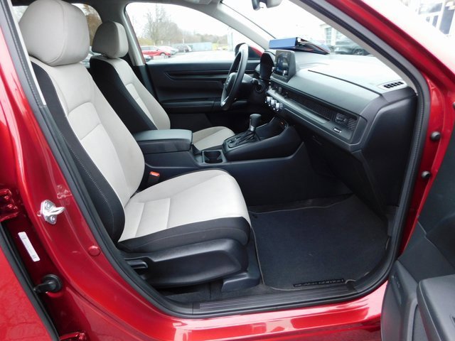 Used 2025 Honda CR-V LX image 16