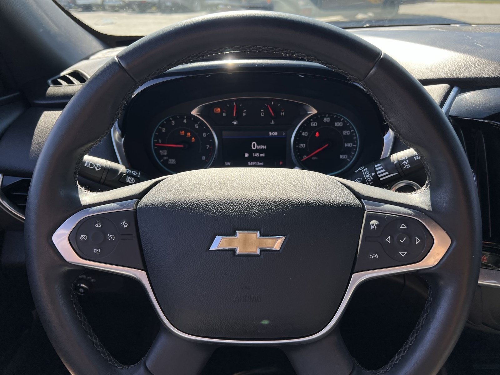 Used 2023 Chevrolet Traverse LT FWD image 16