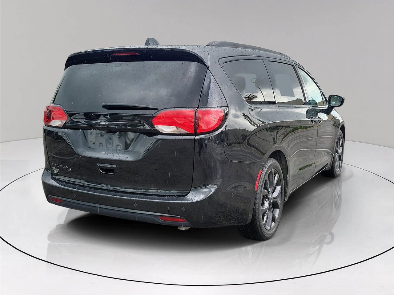 Used 2020 Chrysler Pacifica Touring w/ Advanced Safetytec Group image 6