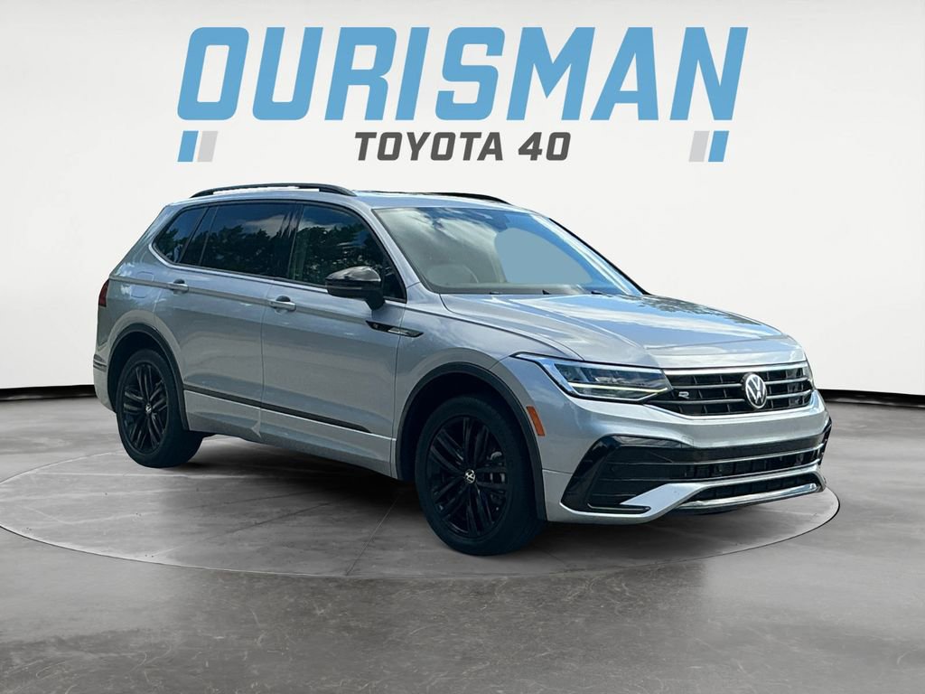 Used 2022 Volkswagen Tiguan SE R-Line