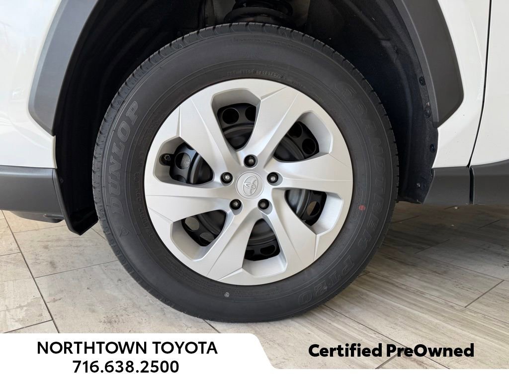 Used 2024 Toyota RAV4 LE AWD/4WD image 6